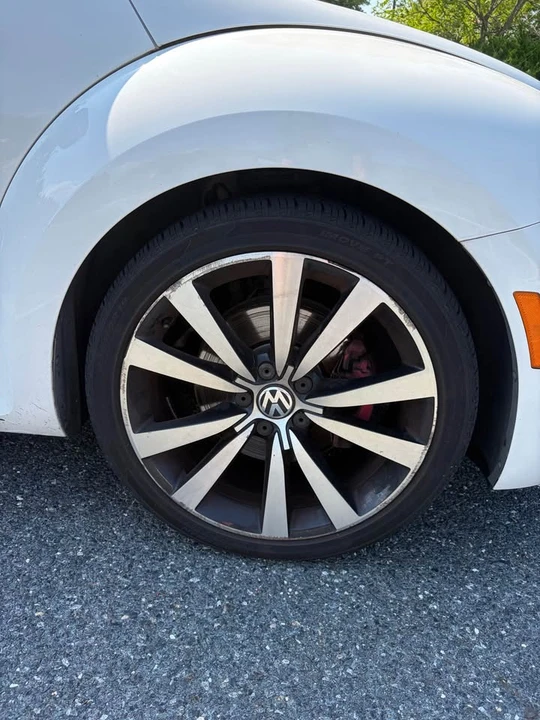 2012 Volkswagen A5 Beetle - Image 8 of 20