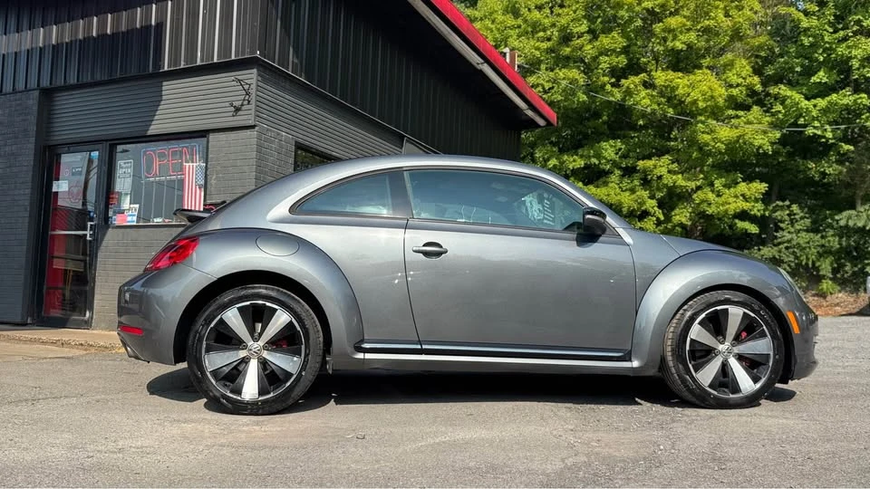 2012 Volkswagen A5 Beetle - Image 5 of 20