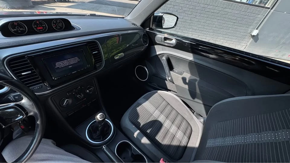 2012 Volkswagen A5 Beetle - Image 18 of 20