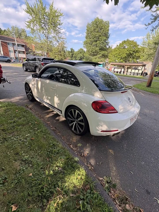 2012 Volkswagen A5 Beetle - Image 7 of 20