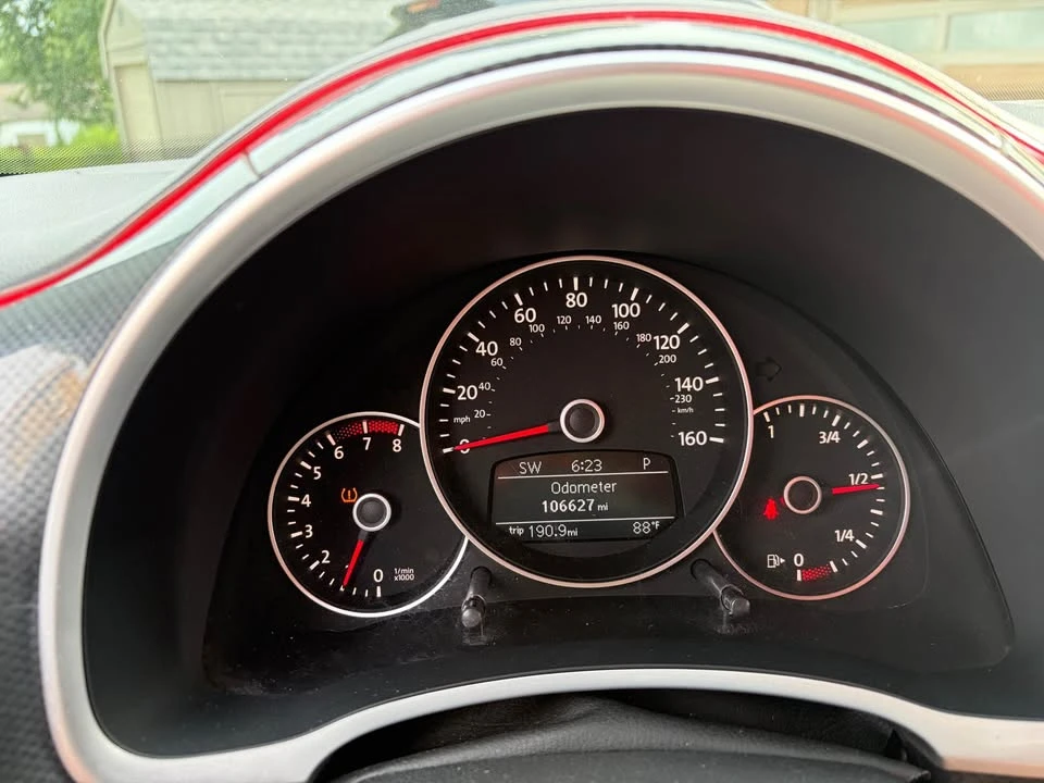 2012 Volkswagen A5 Beetle - Image 7 of 15