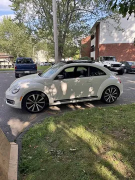 2012 Volkswagen Beetle 2.0T Turbo Hatchback 2D