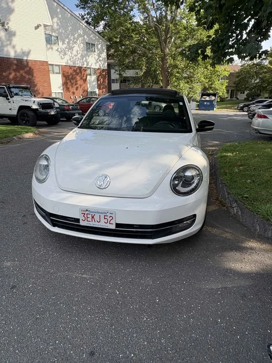 2012 Volkswagen A5 Beetle - Image 2 of 20