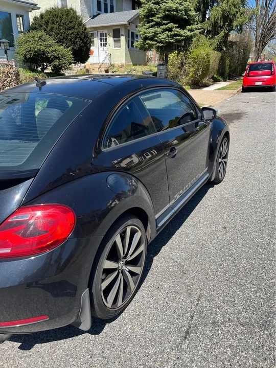 2012 Volkswagen A5 Beetle - Image 2 of 3
