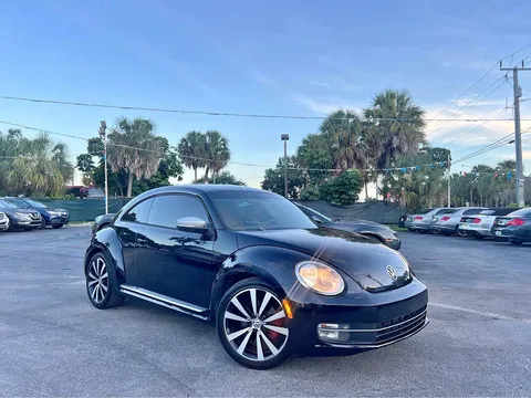 2012 Volkswagen Beetle 2.0T Turbo Hatchback 2D