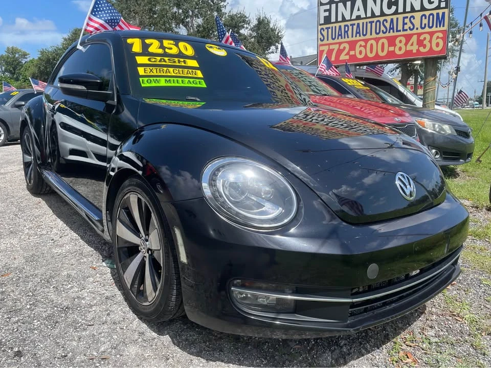 2012 Volkswagen A5 Beetle - Image 2 of 10