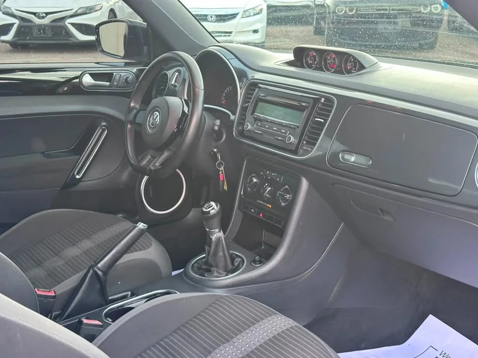 2012 Volkswagen A5 Beetle - Image 9 of 14