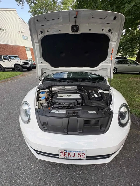 2012 Volkswagen A5 Beetle - Image 10 of 20