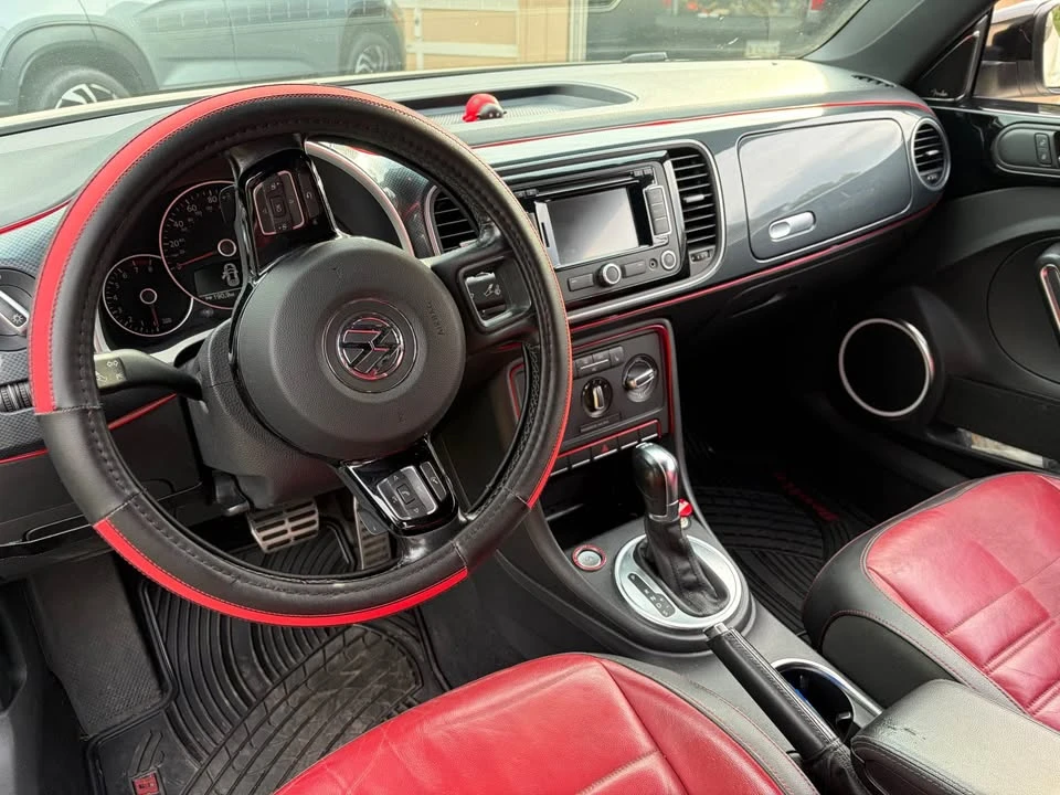 2012 Volkswagen A5 Beetle - Image 6 of 15