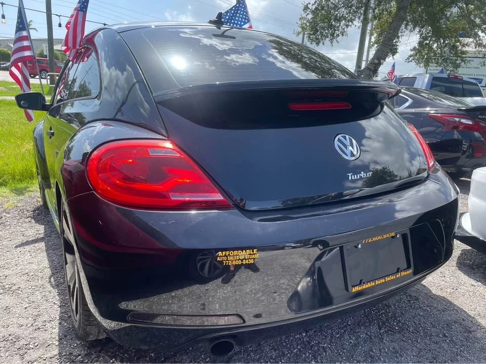 2012 Volkswagen A5 Beetle - Image 6 of 10