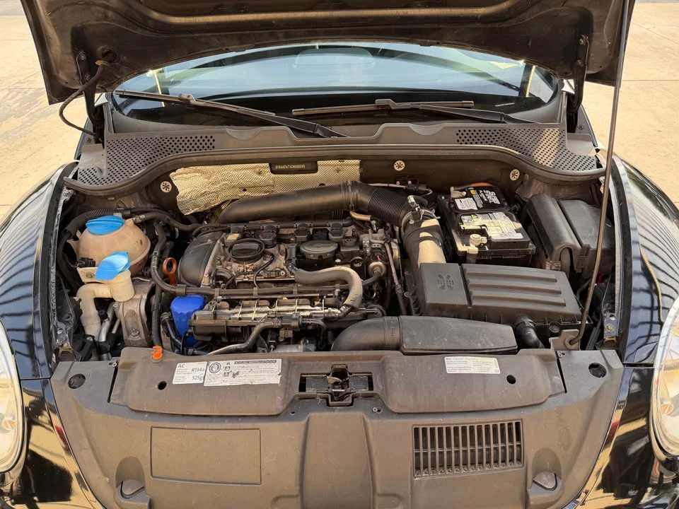2012 Volkswagen A5 Beetle - Image 10 of 10