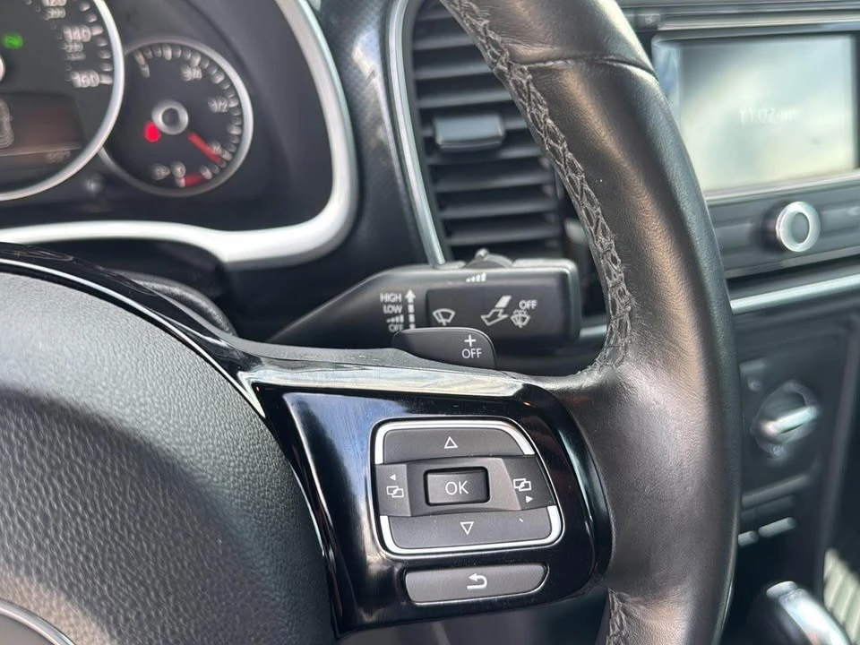 2012 Volkswagen A5 Beetle - Image 11 of 18