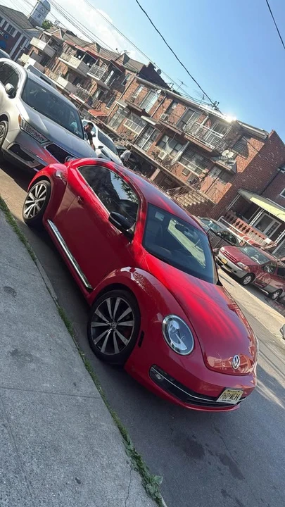 2012 Volkswagen A5 Beetle - Image 5 of 10