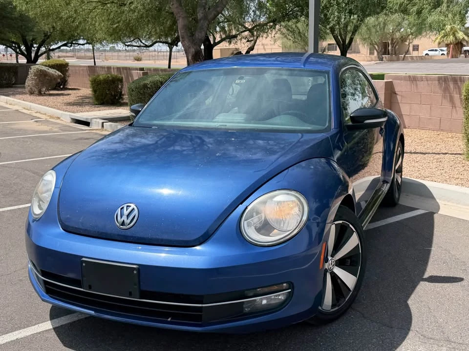 2012 Volkswagen A5 Beetle - Image 2 of 16