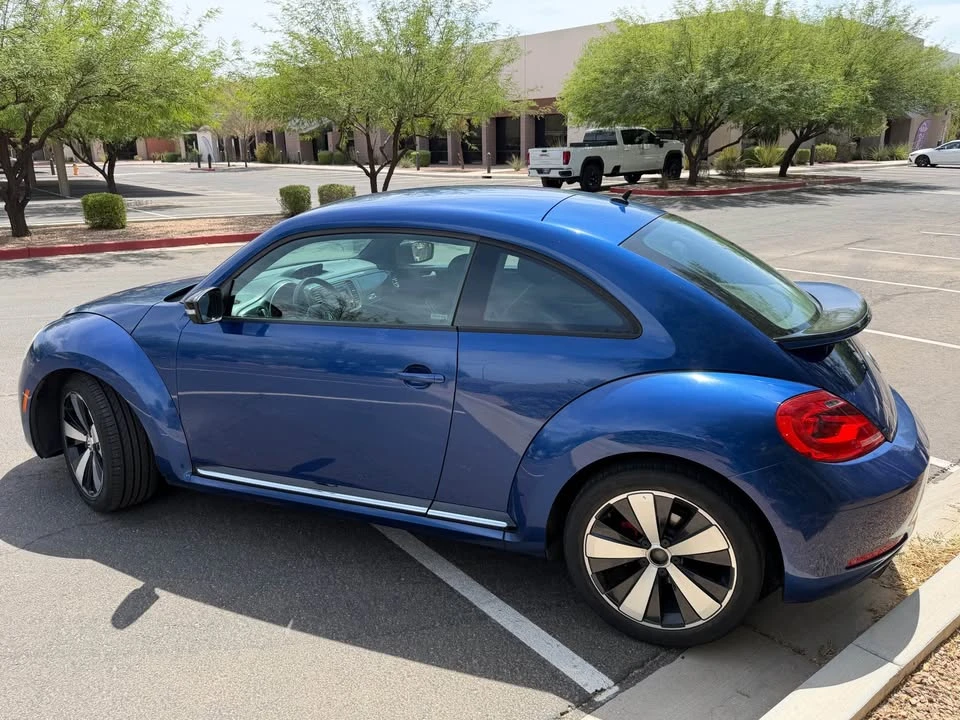 2012 Volkswagen A5 Beetle - Image 9 of 16