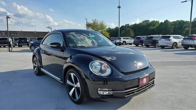2012 Volkswagen Beetle 2.0T Turbo Hatchback 2D