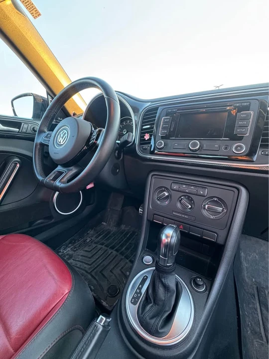 2012 Volkswagen A5 Beetle - Image 11 of 15
