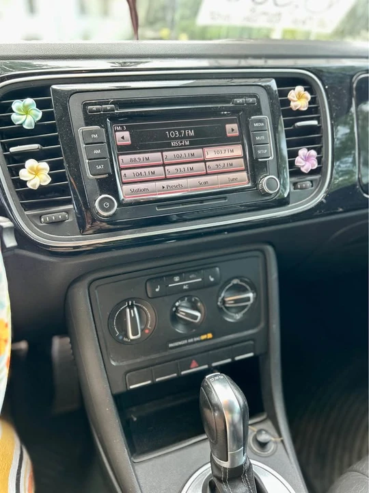 2012 Volkswagen A5 Beetle - Image 15 of 20