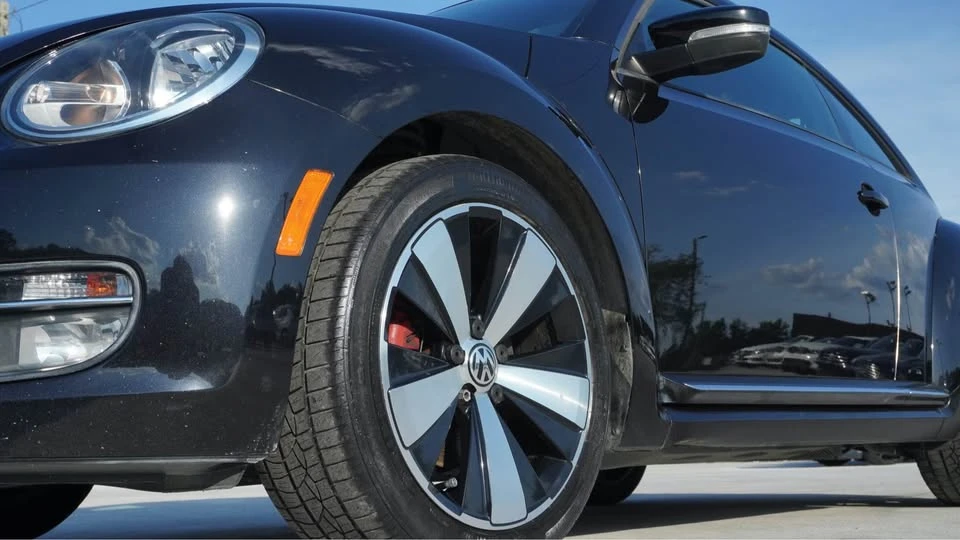 2012 Volkswagen A5 Beetle - Image 8 of 19