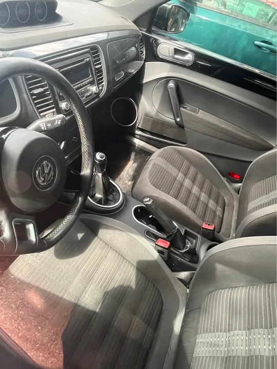 2012 Volkswagen A5 Beetle - Image 5 of 8