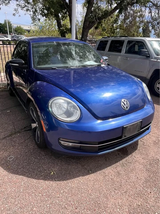 2012 Volkswagen A5 Beetle - Image 2 of 8