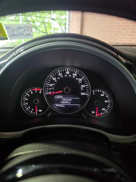 2012 Volkswagen A5 Beetle - Image 9 of 12