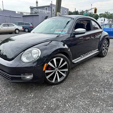 2012 Volkswagen Beetle 2.0T Turbo Launch Edition Hatchback