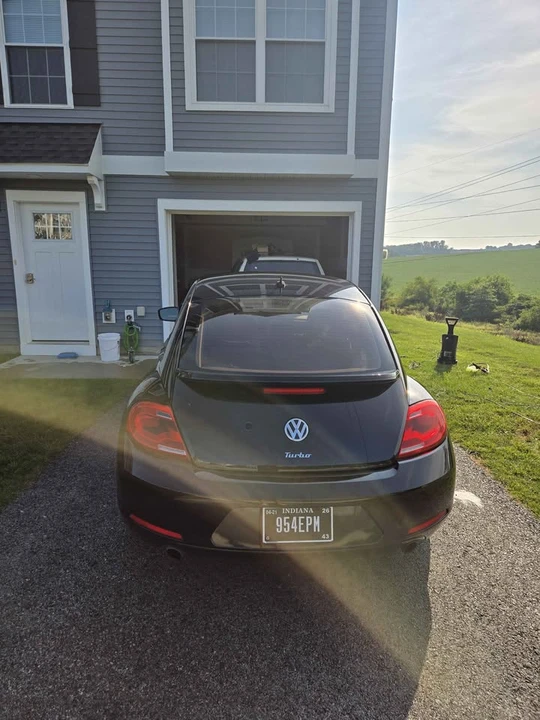 2012 Volkswagen A5 Beetle - Image 2 of 14
