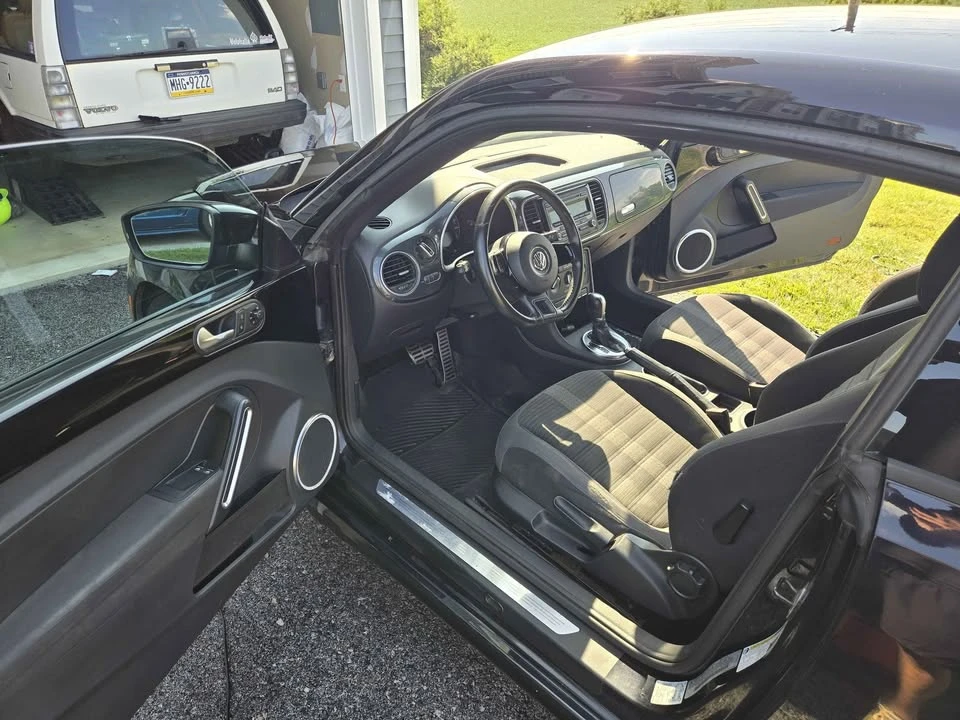 2012 Volkswagen A5 Beetle - Image 10 of 14