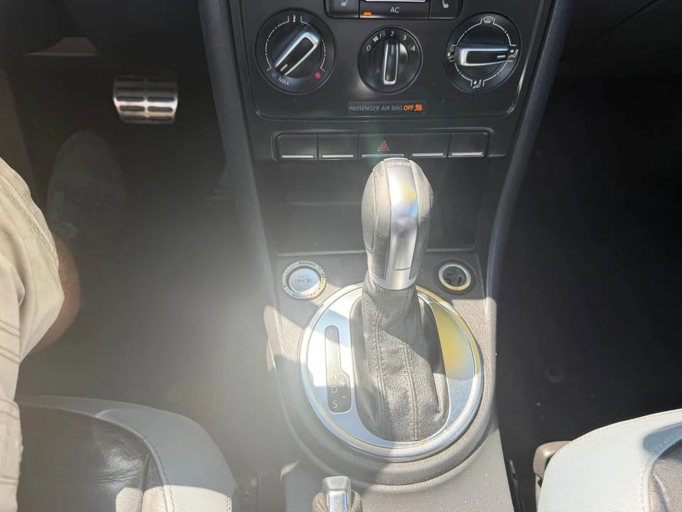 2012 Volkswagen A5 Beetle - Image 10 of 14