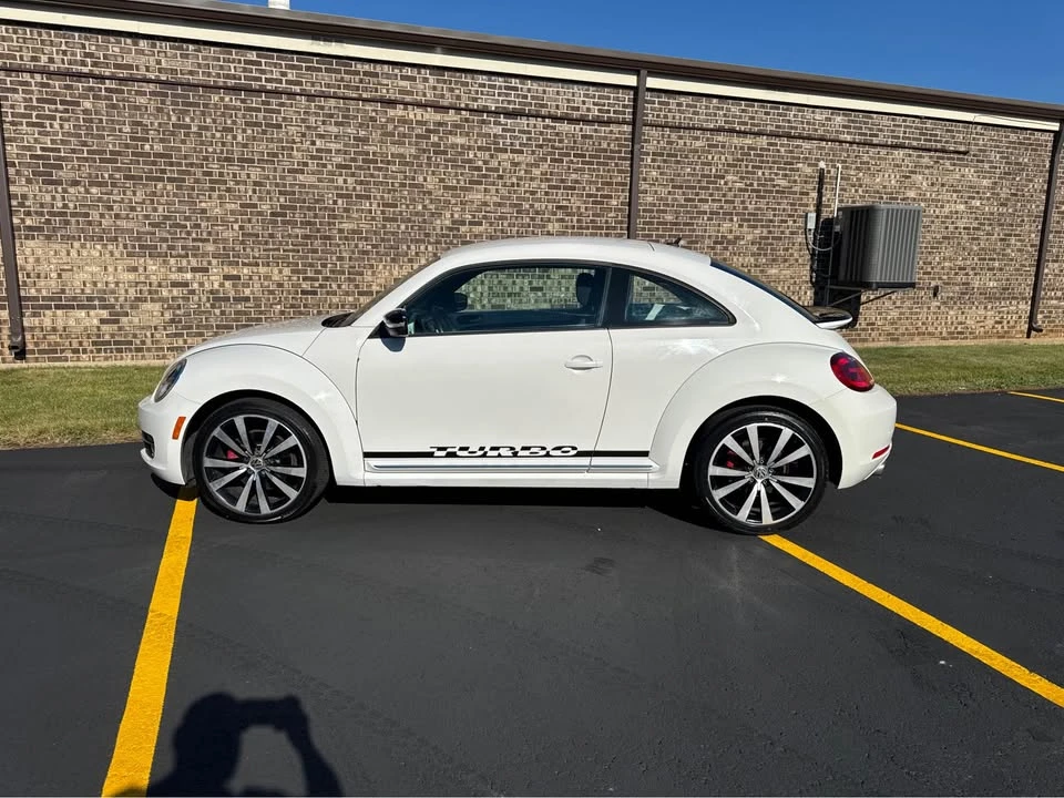 2012 Volkswagen A5 Beetle - Image 6 of 20