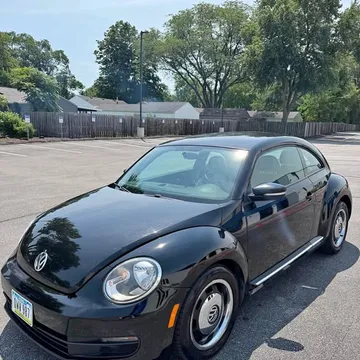 2012 Volkswagen Beetle · 2.5L 70's Edition Convertible 2D