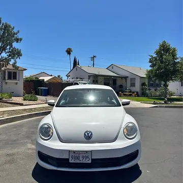 2012 Volkswagen Beetle 2.5L Automatic