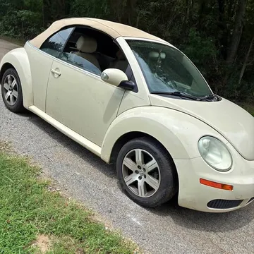 2012 Volkswagen Beetle 2.5L Convertible 2D