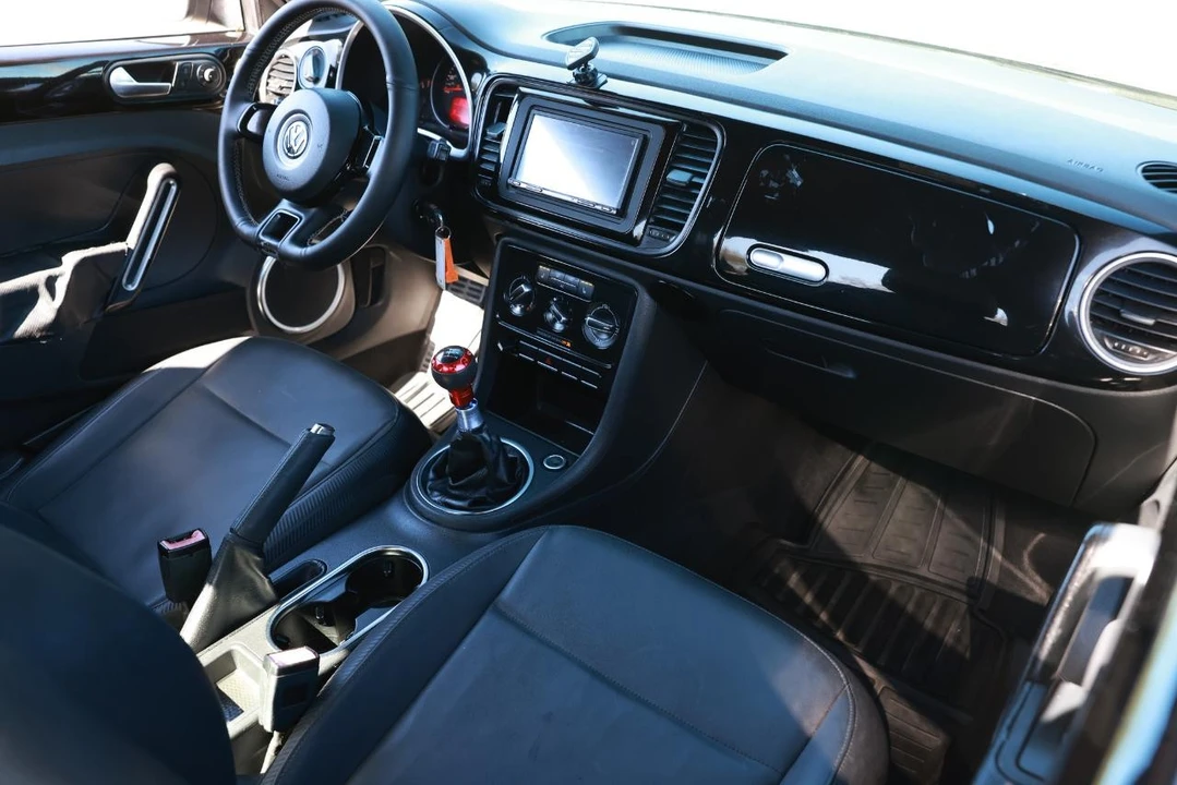 2012 Volkswagen A5 Beetle - Image 18 of 21