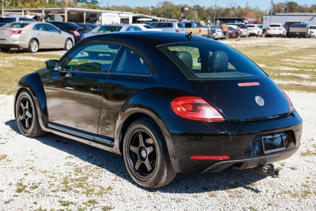 2012 Volkswagen A5 Beetle - Image 5 of 21