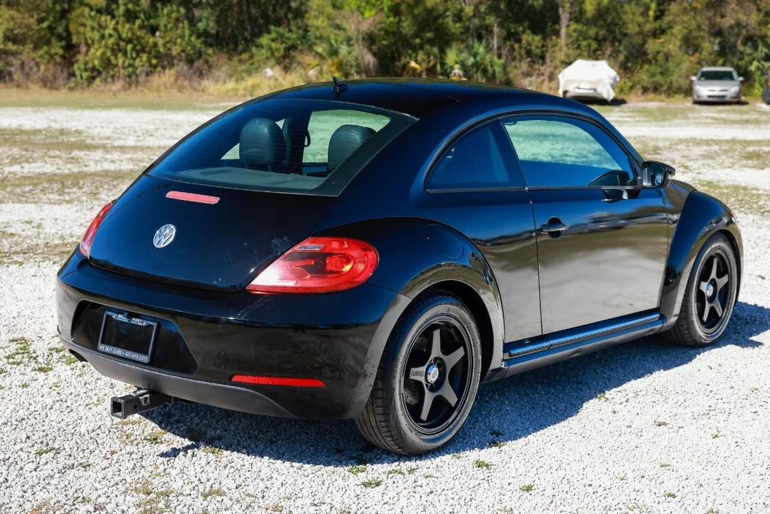 2012 Volkswagen A5 Beetle - Image 11 of 21
