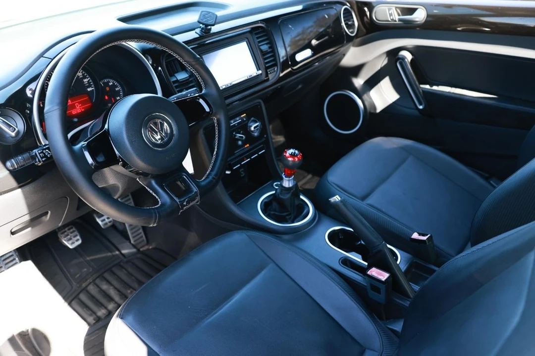 2012 Volkswagen A5 Beetle - Image 4 of 21