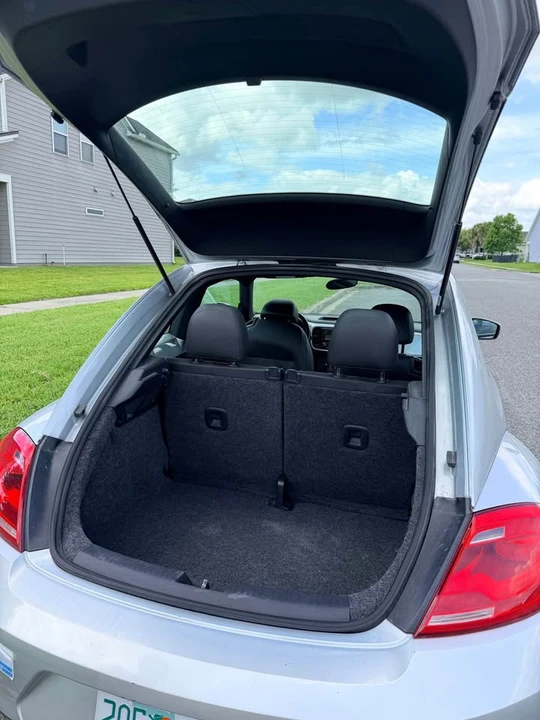 2012 Volkswagen A5 Beetle - Image 4 of 10
