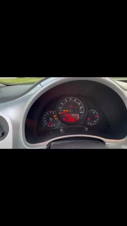 2012 Volkswagen A5 Beetle - Image 10 of 10