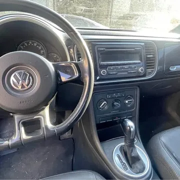 2012 Volkswagen Beetle 2.5L Entry Hatchback 2D