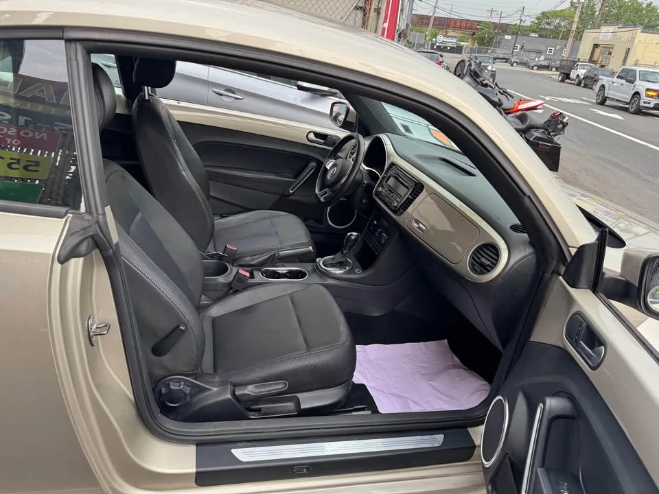 2012 Volkswagen A5 Beetle - Image 11 of 13
