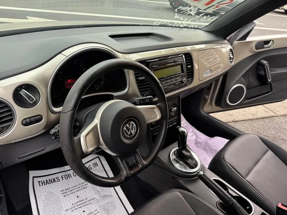 2012 Volkswagen A5 Beetle - Image 9 of 13