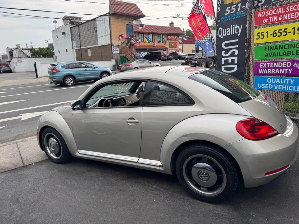 2012 Volkswagen A5 Beetle - Image 5 of 13