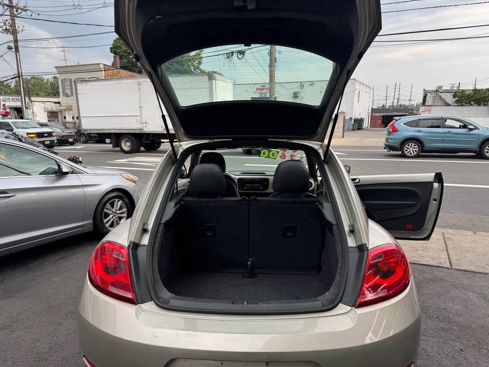 2012 Volkswagen A5 Beetle - Image 13 of 13