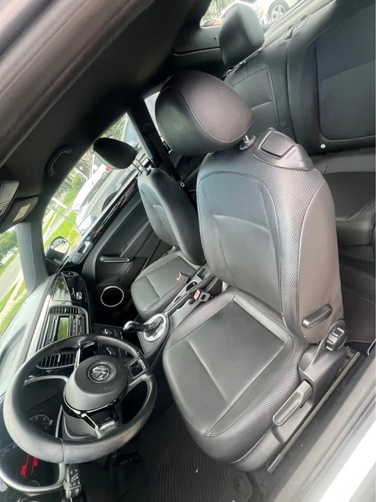 2012 Volkswagen A5 Beetle - Image 8 of 14