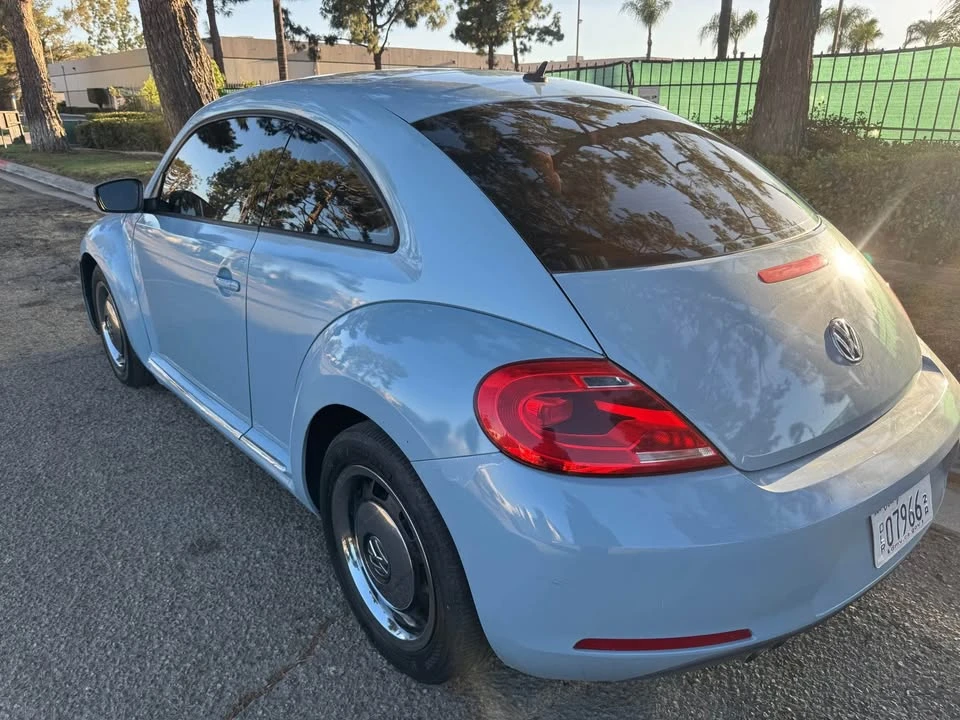 2012 Volkswagen A5 Beetle - Image 6 of 12
