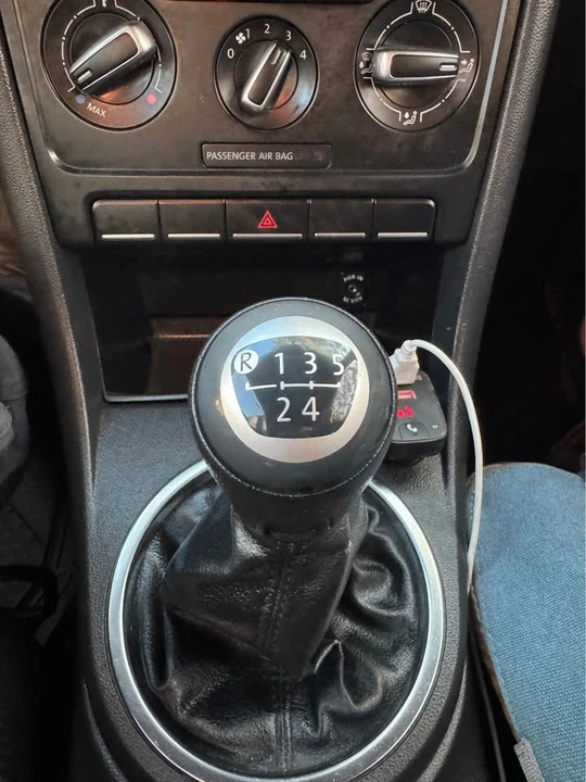 2012 Volkswagen A5 Beetle - Image 11 of 12