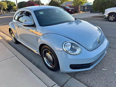 2012 Volkswagen Beetle 2.5L Entry Hatchback 2D
