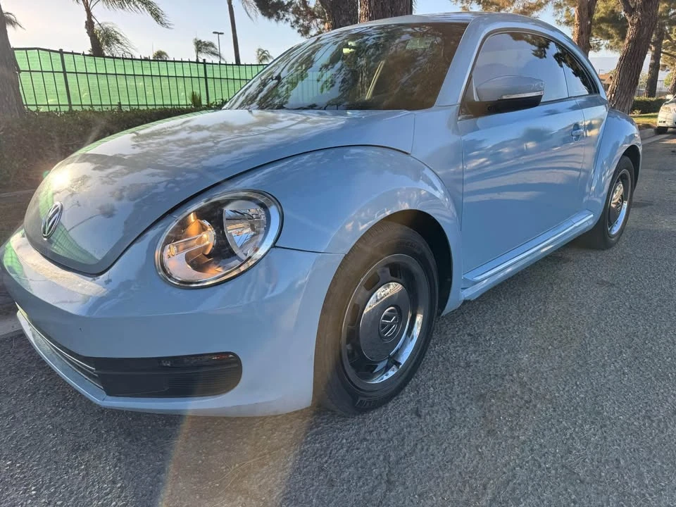 2012 Volkswagen A5 Beetle - Image 2 of 12
